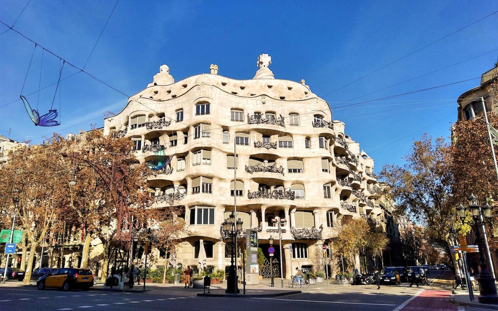 Rooms In Spacious Apartment In City Center Барселона Екстериор снимка
